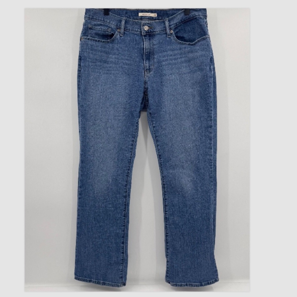 Levis Jeans Women 33 Blue Curvy Bootcut Denim Stretch Mid Rise Medium Wash